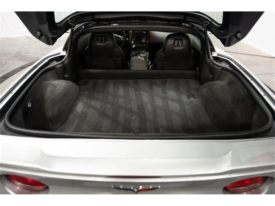 2010 Chevrolet Corvette C6 - Image 16 of 25