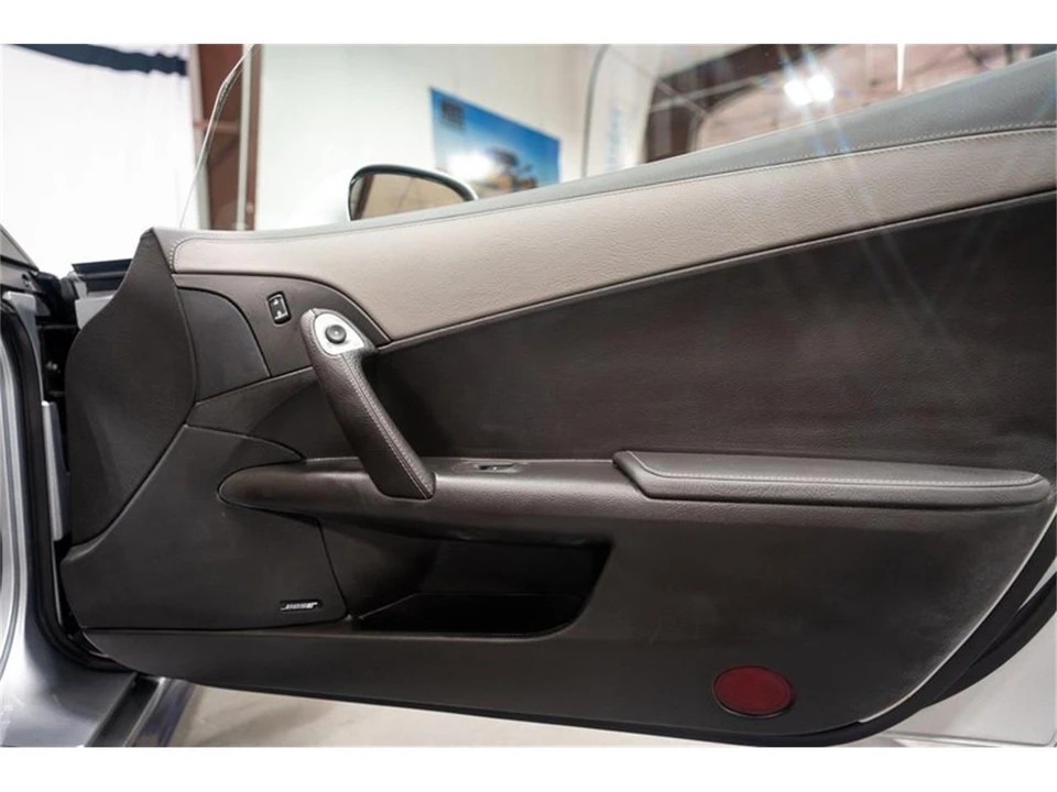 2010 Chevrolet Corvette C6 - Image 19 of 25