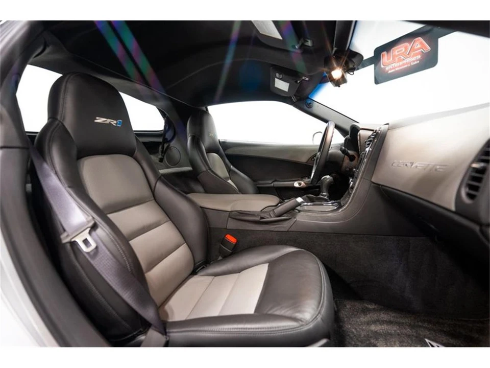 2010 Chevrolet Corvette C6 - Image 15 of 25