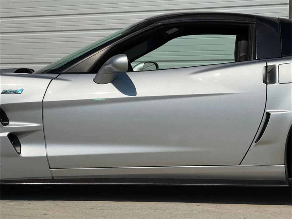 2010 Chevrolet Corvette C6 - Image 25 of 31