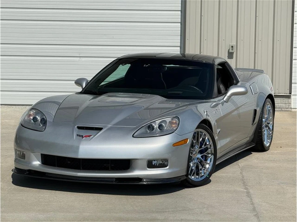 2010 Chevrolet Corvette C6 - Image 9 of 31