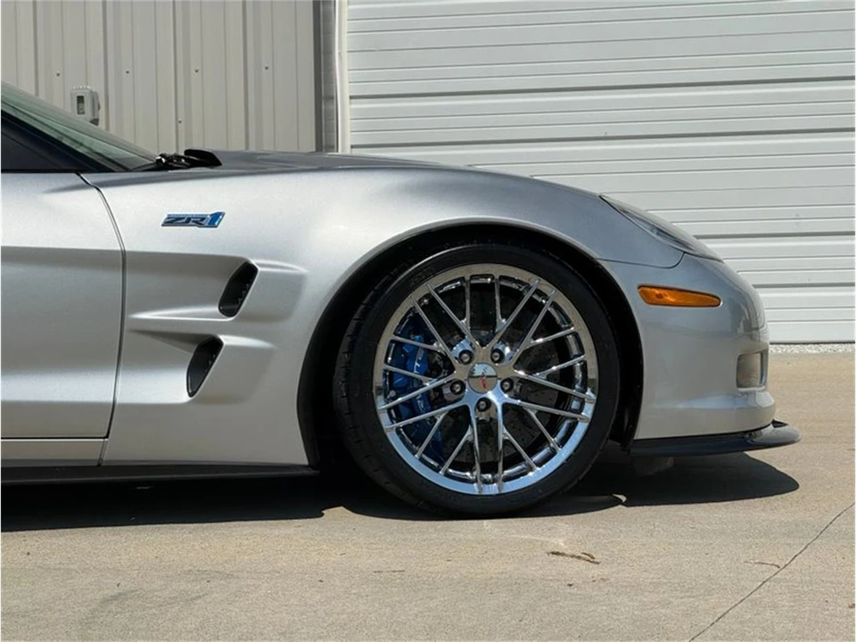 2010 Chevrolet Corvette C6 - Image 21 of 31