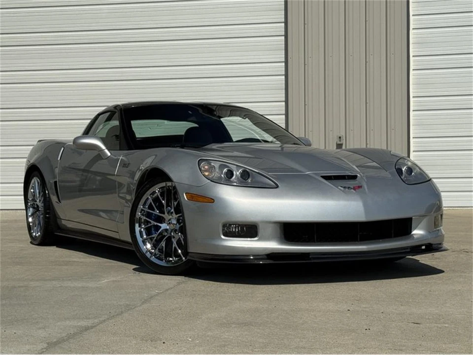 2010 Chevrolet Corvette C6 - Image 6 of 31