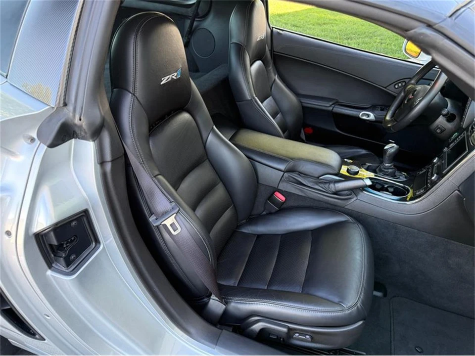 2010 Chevrolet Corvette C6 - Image 30 of 31