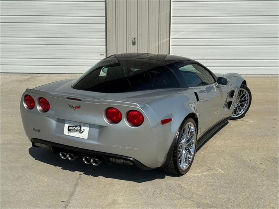 2010 Chevrolet Corvette C6 - Image 18 of 31