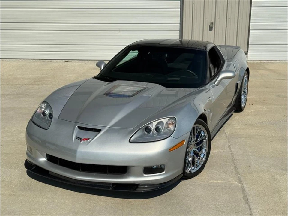 2010 Chevrolet Corvette C6 - Image 11 of 31