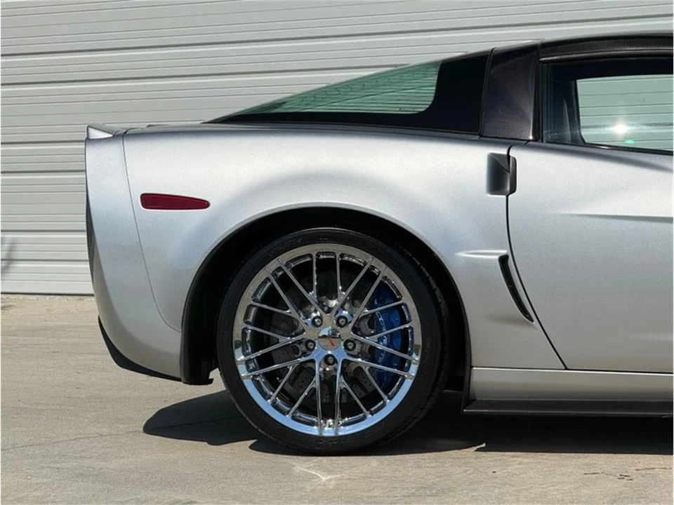 2010 Chevrolet Corvette C6 - Image 19 of 31