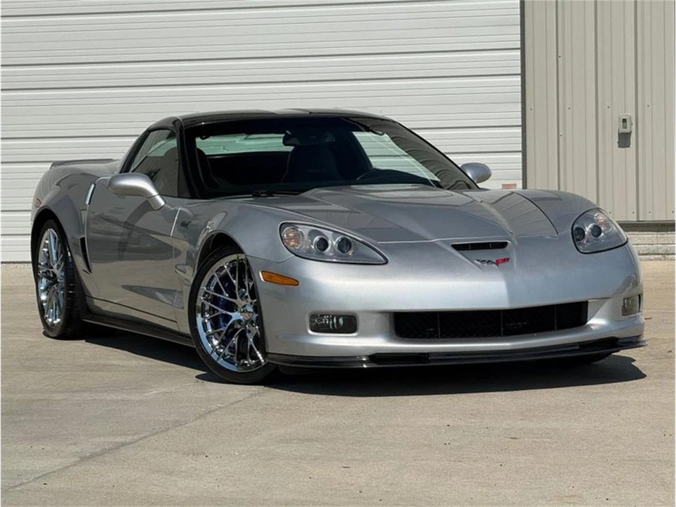 2010 Chevrolet Corvette C6 - Image 4 of 31