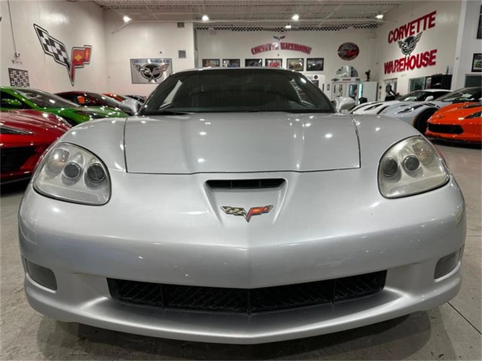 2010 Chevrolet Corvette C6 - Image 7 of 10