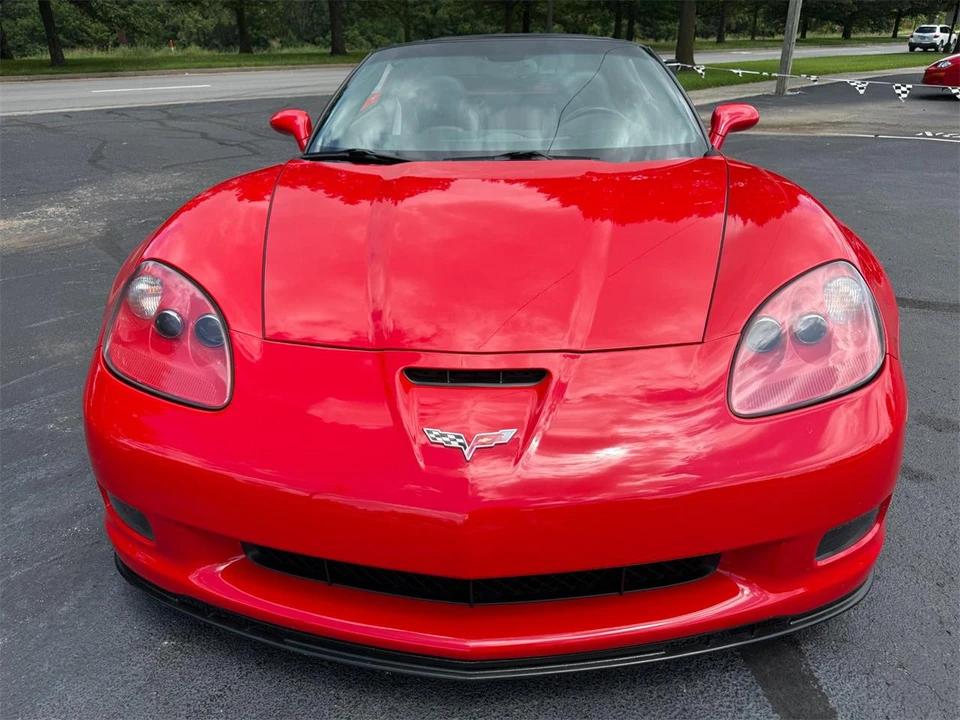 2010 Chevrolet Corvette C6 - Image 13 of 30