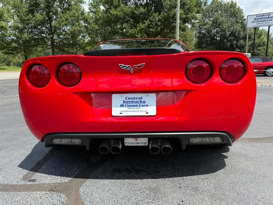 2010 Chevrolet Corvette C6 - Image 16 of 30