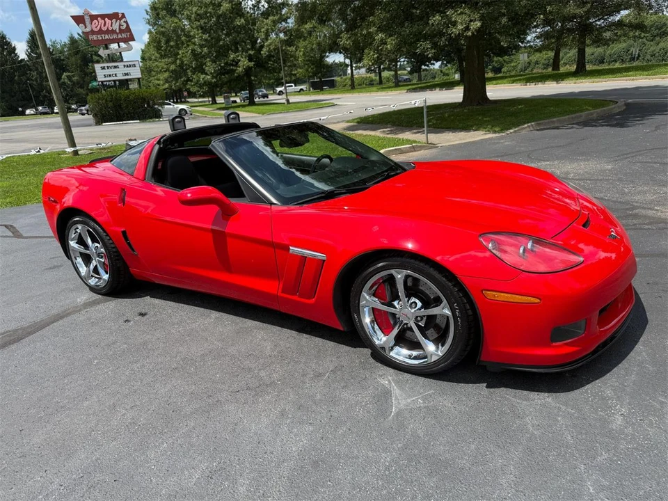 2010 Chevrolet Corvette C6 - Image 19 of 30