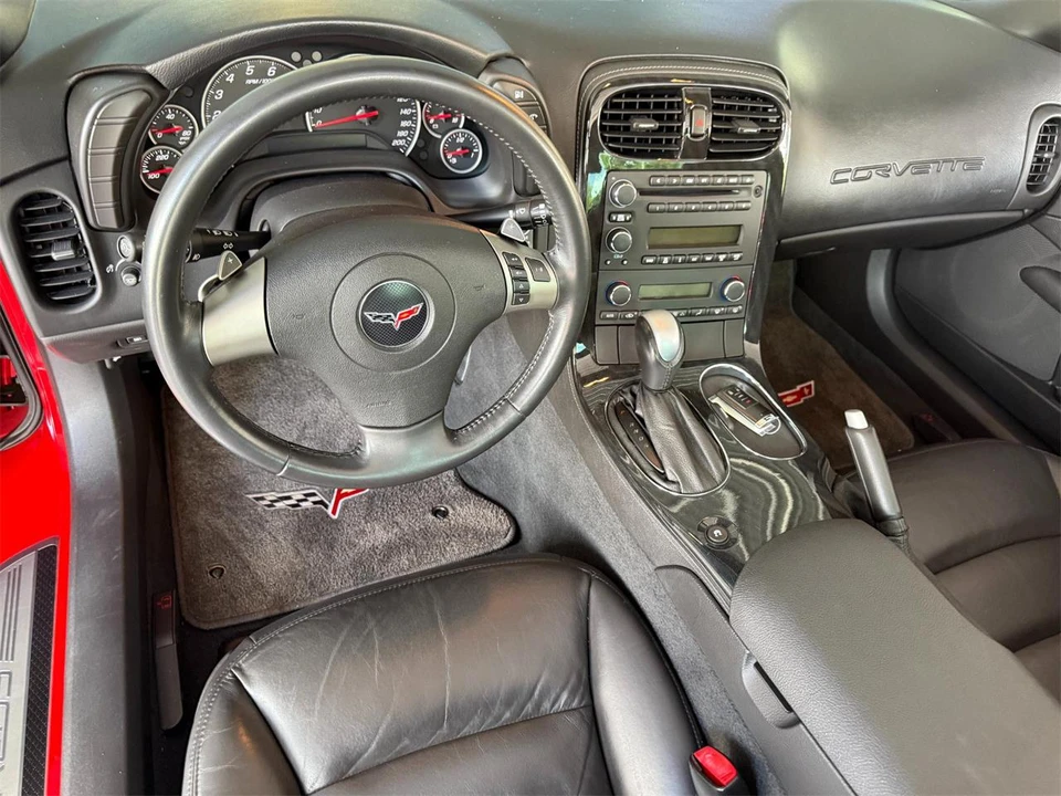 2010 Chevrolet Corvette C6 - Image 22 of 30