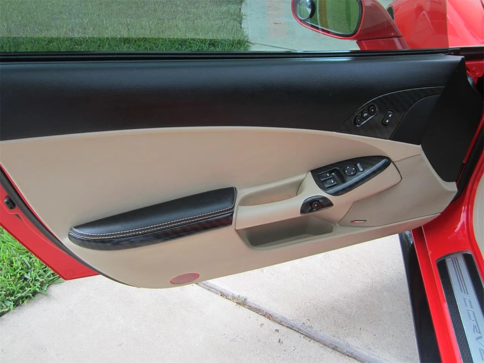 2010 Chevrolet Corvette C6 - Image 10 of 31
