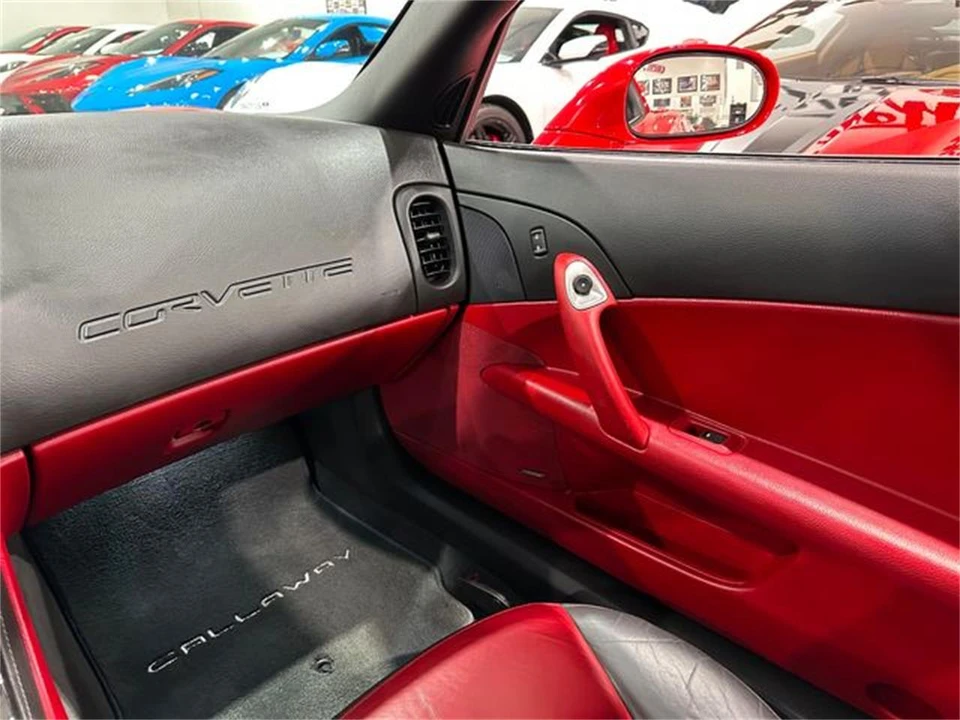 2010 Chevrolet Corvette C6 - Image 13 of 30