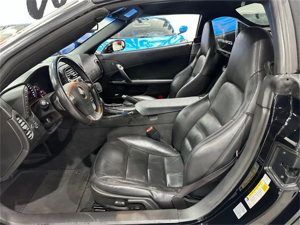 2010 Chevrolet Corvette C6 - Image 17 of 30