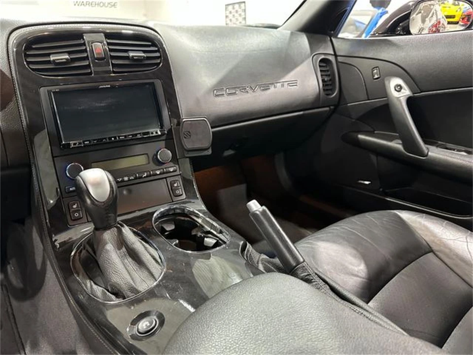 2010 Chevrolet Corvette C6 - Image 16 of 30