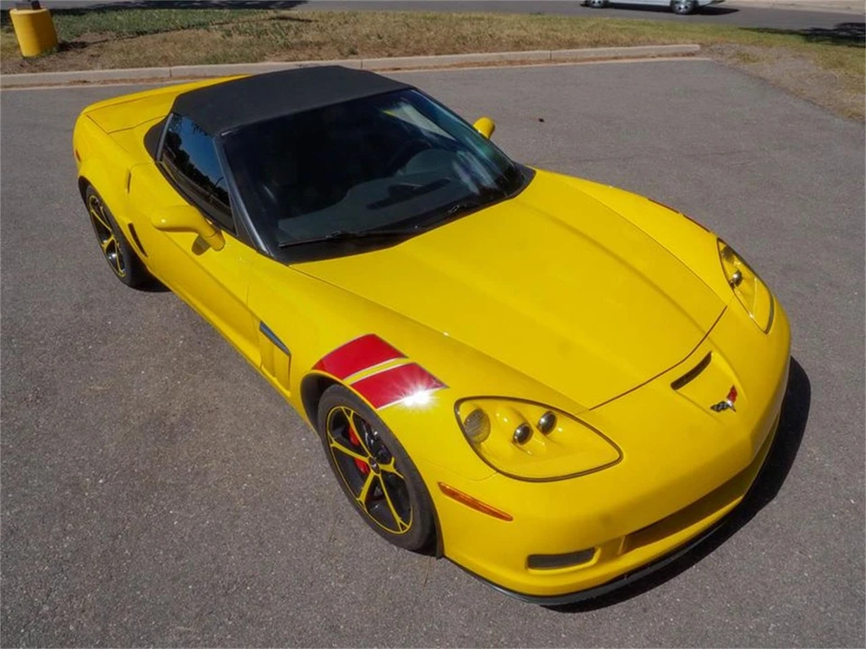 2010 Chevrolet Corvette C6 - Image 13 of 31