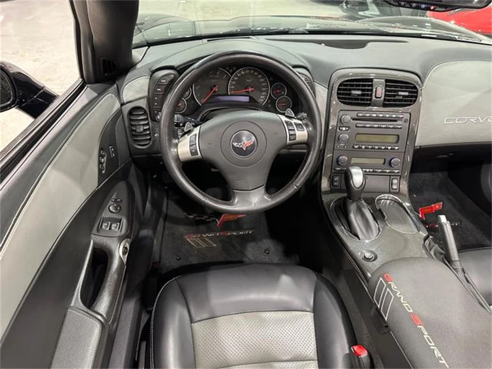 2010 Chevrolet Corvette C6 - Image 7 of 30