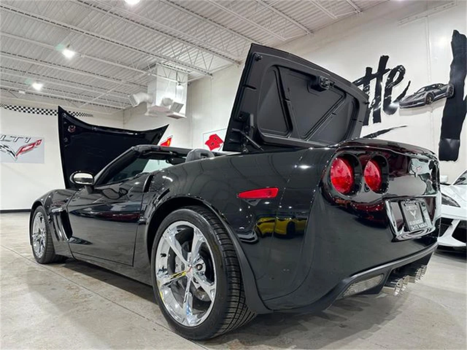 2010 Chevrolet Corvette C6 - Image 23 of 30