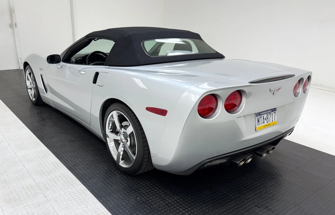 2010 Chevrolet Corvette C6 - Image 5 of 31