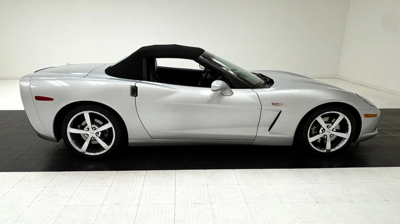 2010 Chevrolet Corvette C6 - Image 9 of 31