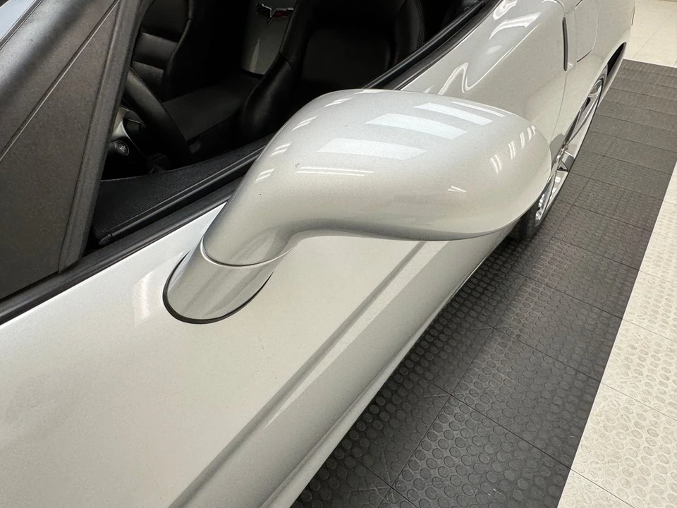 2010 Chevrolet Corvette C6 - Image 19 of 31