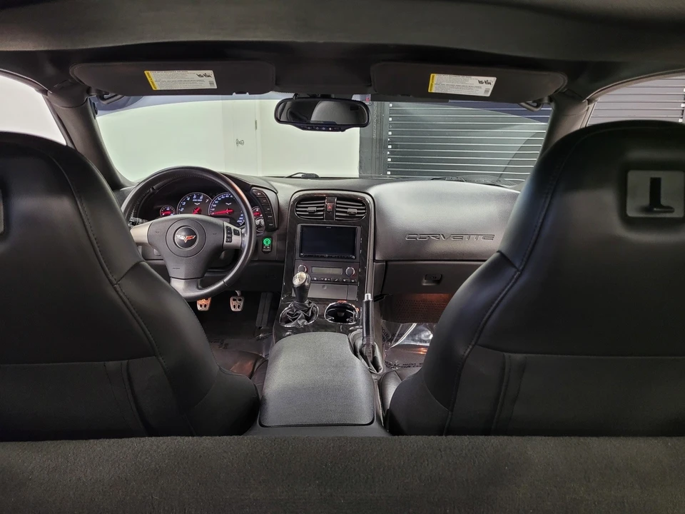 2010 Chevrolet Corvette C6 - Image 2 of 12