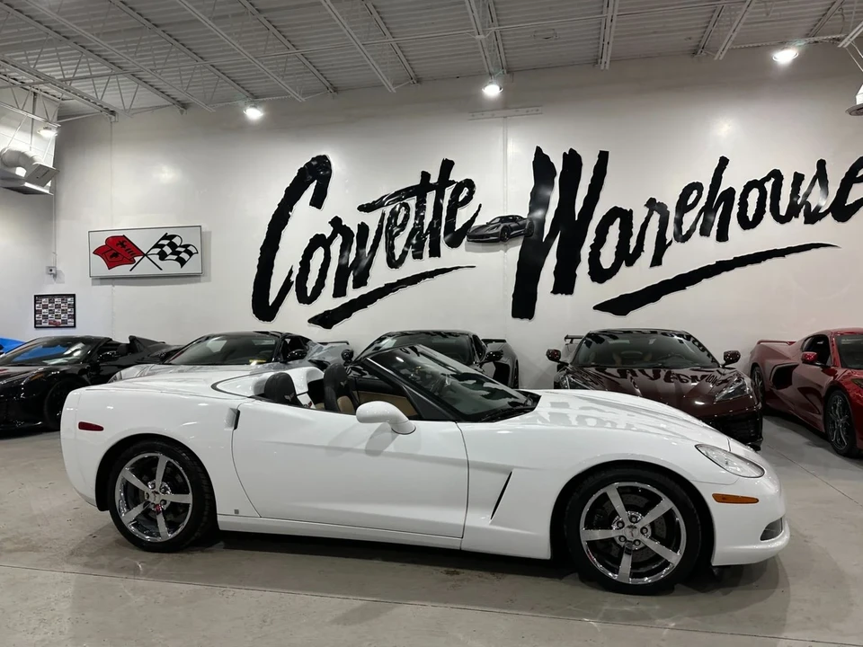 2010 Chevrolet Corvette C6 - Image 10 of 12