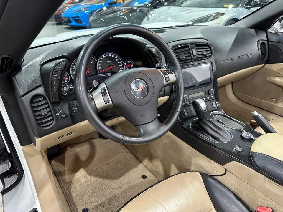2010 Chevrolet Corvette C6 - Image 16 of 20