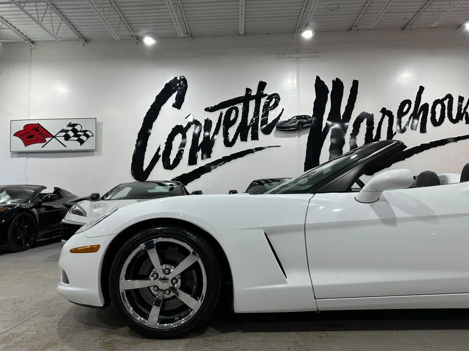 2010 Chevrolet Corvette C6 - Image 6 of 12