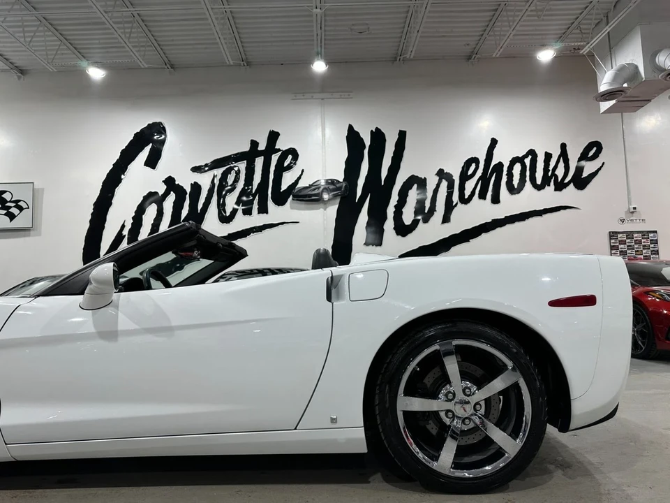 2010 Chevrolet Corvette C6 - Image 7 of 12