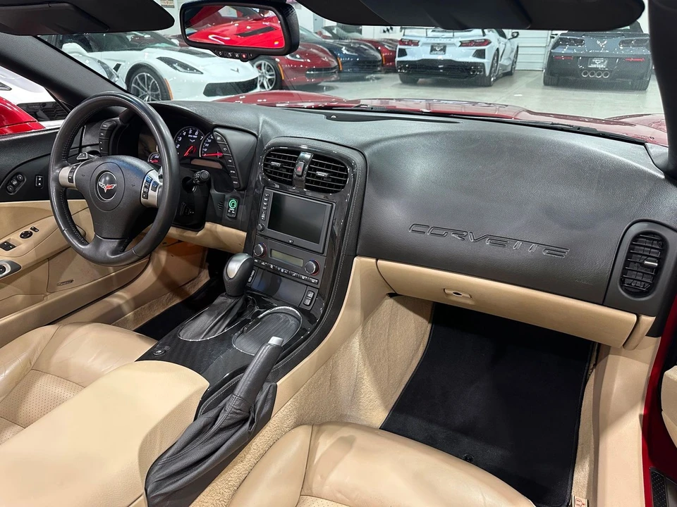 2010 Chevrolet Corvette C6 - Image 16 of 21