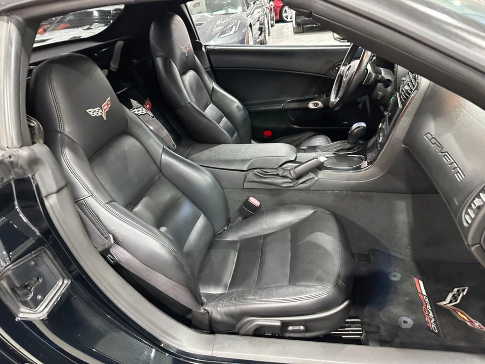 2010 Chevrolet Corvette C6 - Image 19 of 21
