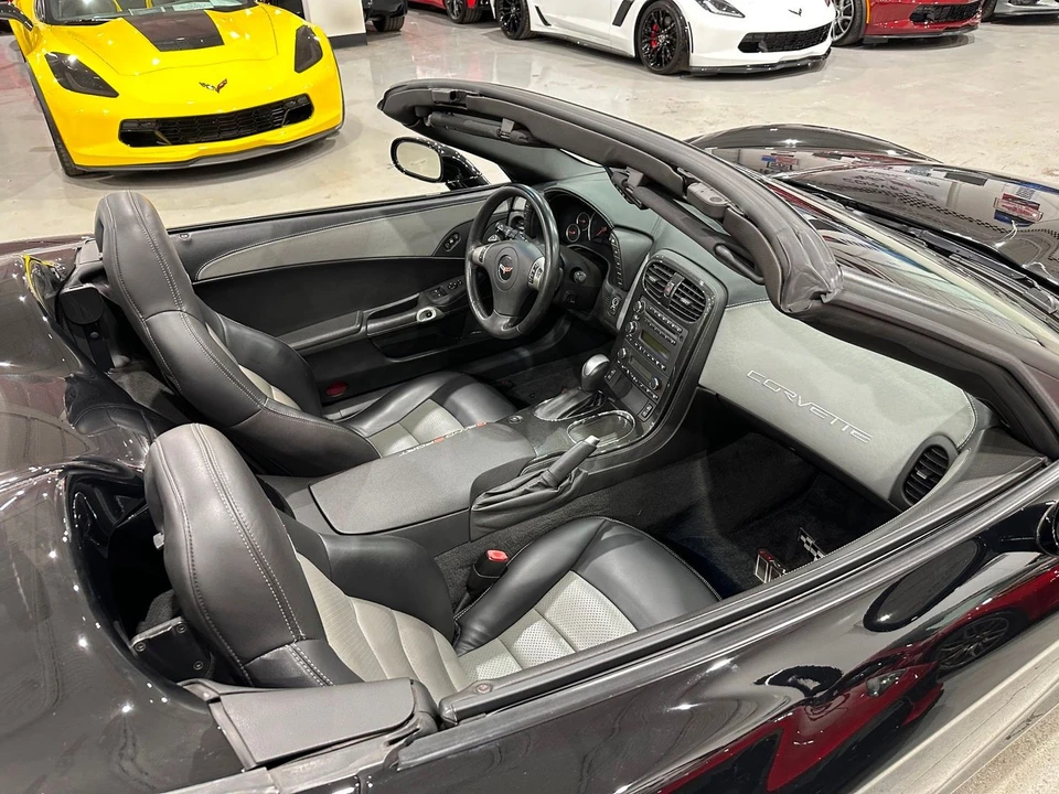 2010 Chevrolet Corvette C6 Grand Sport - Image 13 of 21