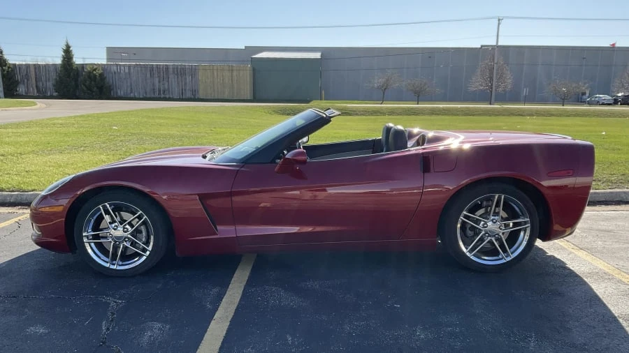 2010 Chevrolet Corvette C6 - Image 2 of 16