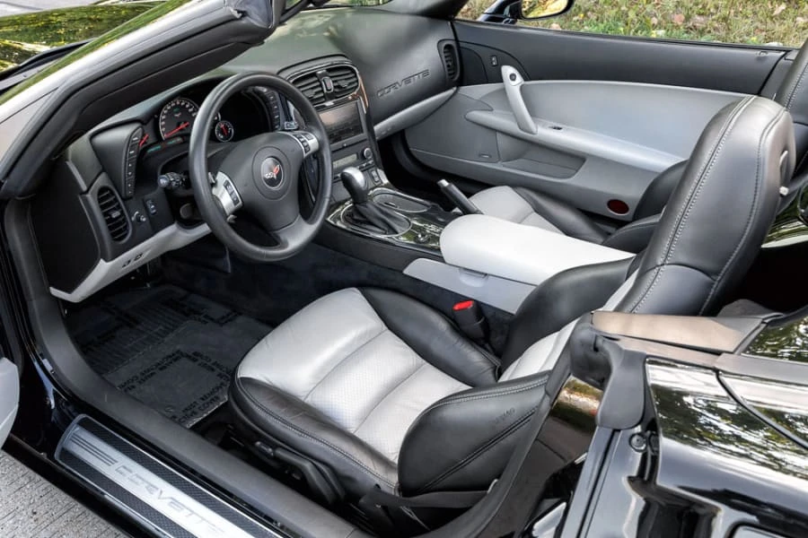 2010 Chevrolet Corvette C6 - Image 4 of 5