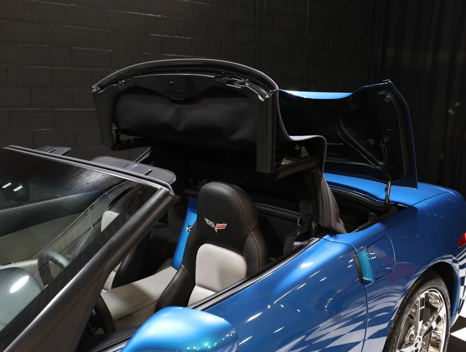 2010 Chevrolet Corvette C6 - Image 14 of 31