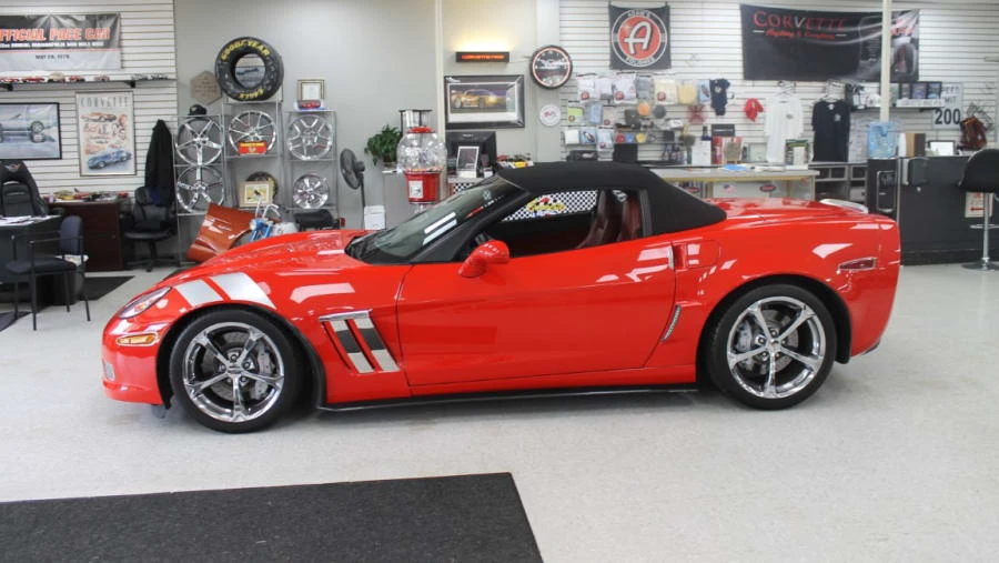 2010 Chevrolet Corvette C6 - Image 2 of 14