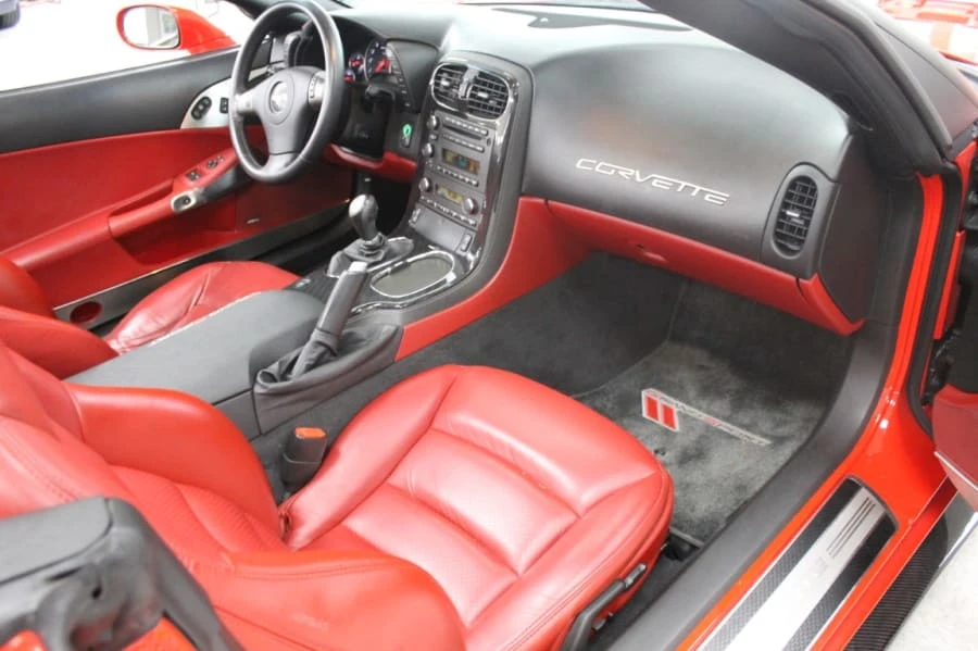 2010 Chevrolet Corvette C6 - Image 10 of 14