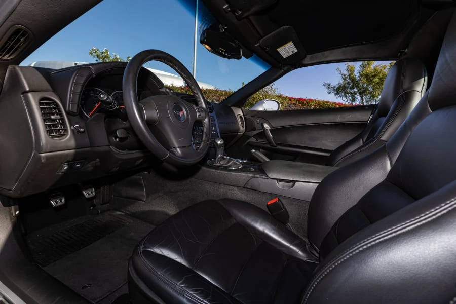 2010 Chevrolet Corvette C6 - Image 17 of 30