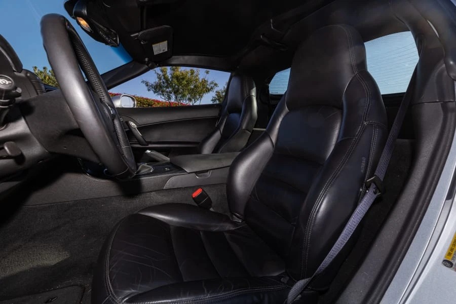 2010 Chevrolet Corvette C6 - Image 19 of 30