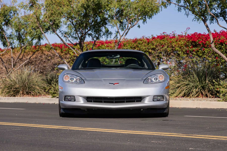 2010 Chevrolet Corvette C6 - Image 4 of 30