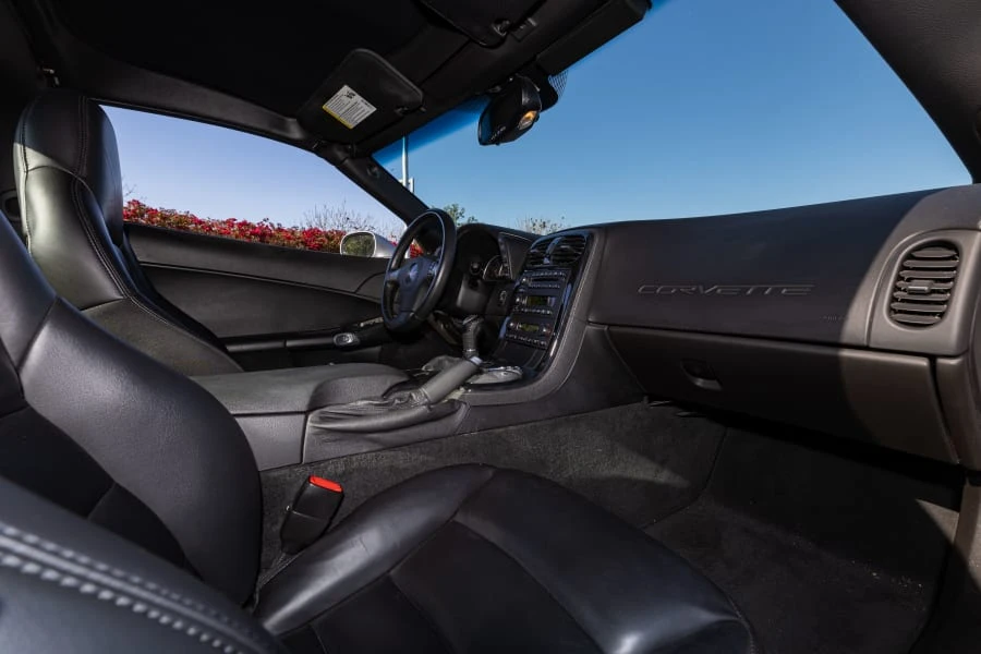 2010 Chevrolet Corvette C6 - Image 16 of 30