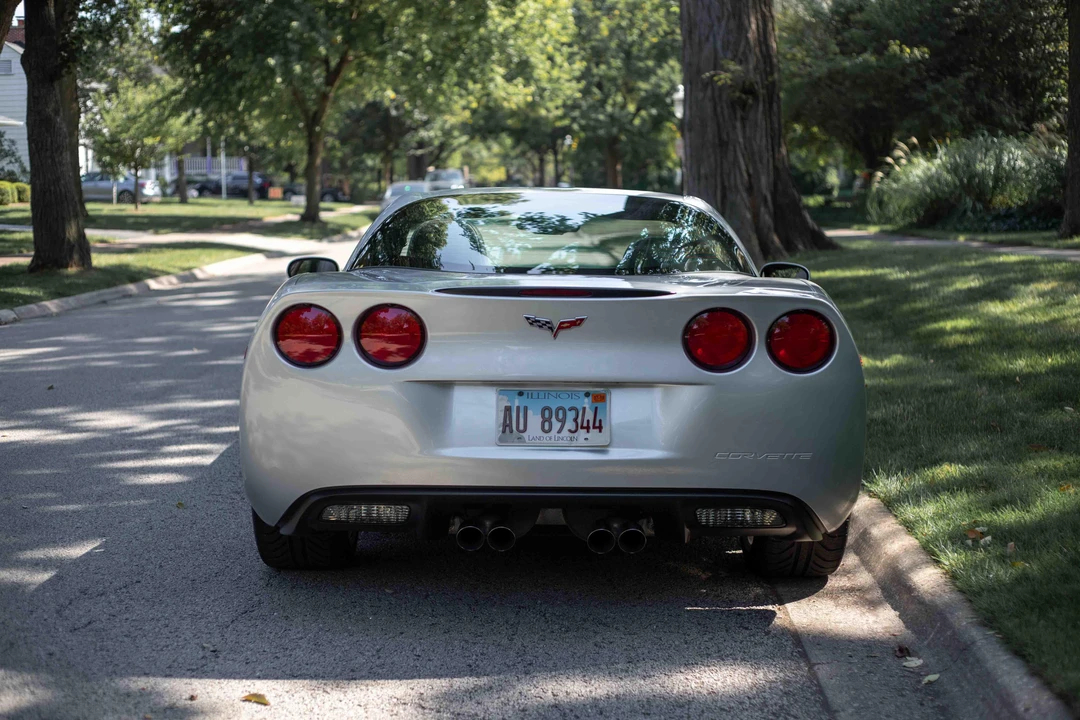 2010 Chevrolet Corvette C6 - Image 15 of 31