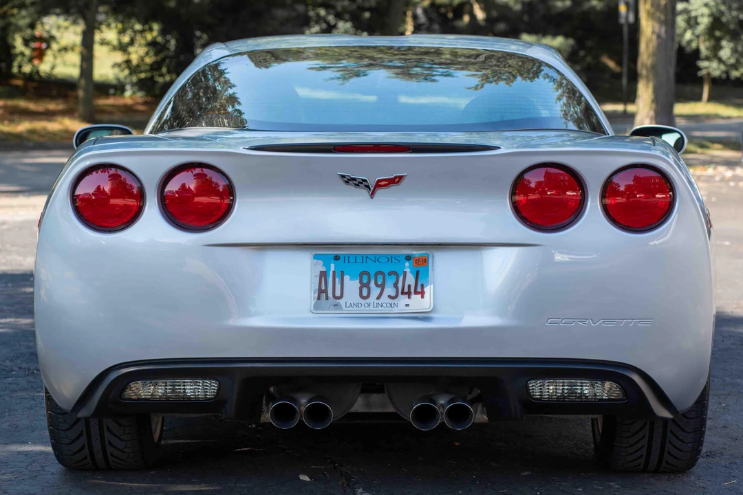 2010 Chevrolet Corvette C6 - Image 5 of 31
