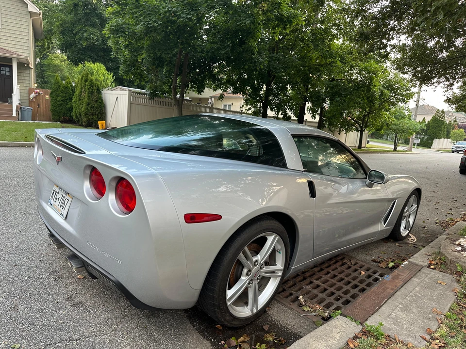 2010 Chevrolet Corvette C6 - Image 20 of 31