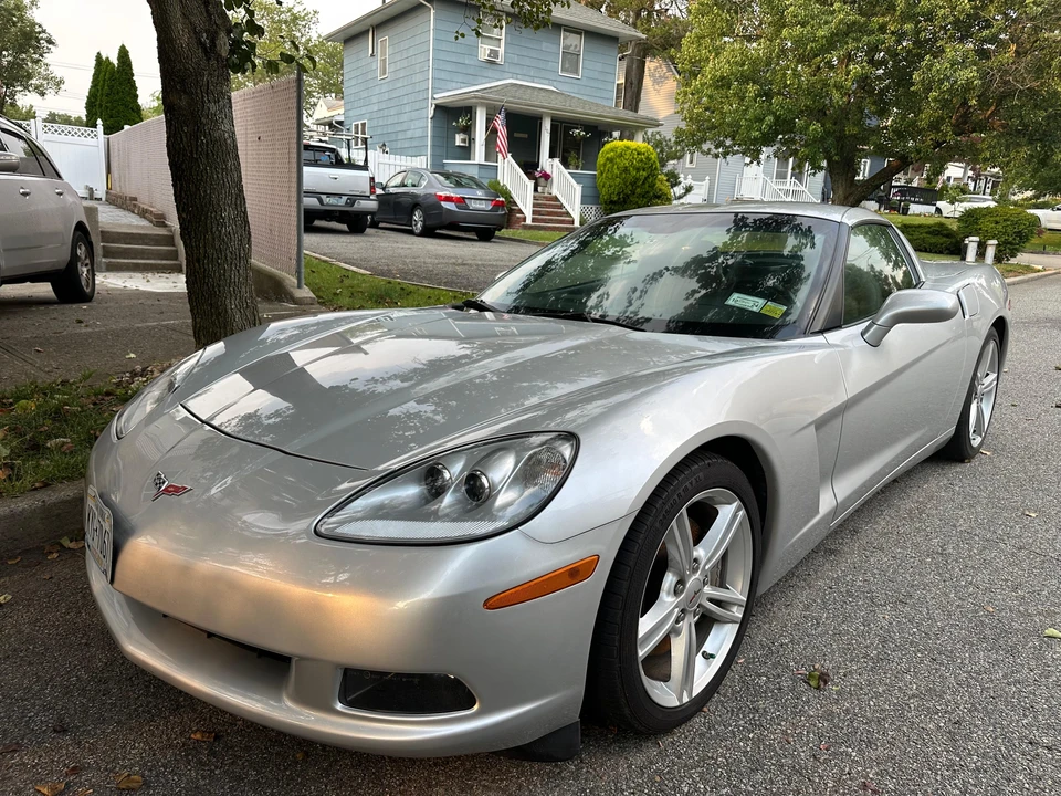 2010 Chevrolet Corvette C6 - Image 10 of 31
