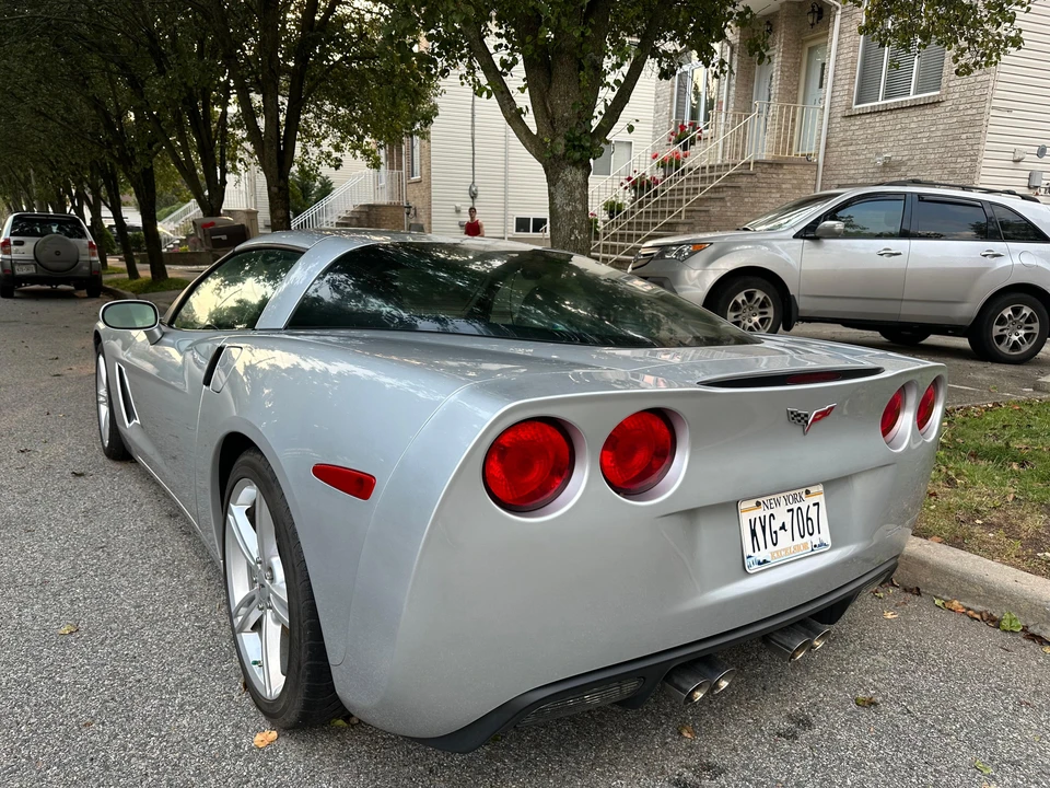 2010 Chevrolet Corvette C6 - Image 16 of 31