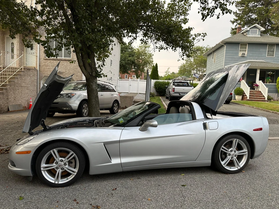 2010 Chevrolet Corvette C6 - Image 30 of 31